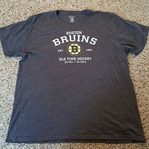 Like new vintage look Bruins t!