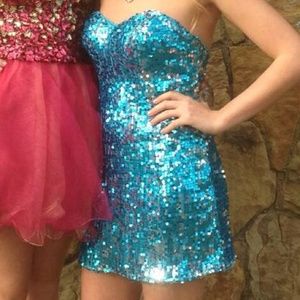 homecoming dress size 2 worn once
