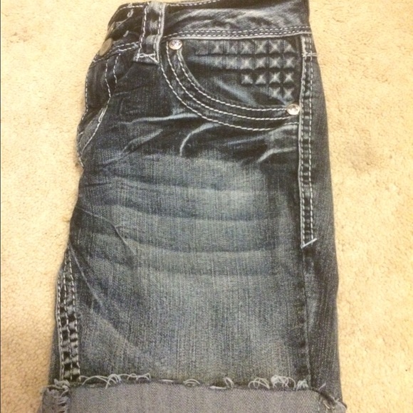 Shorts - Picture 4 of 4