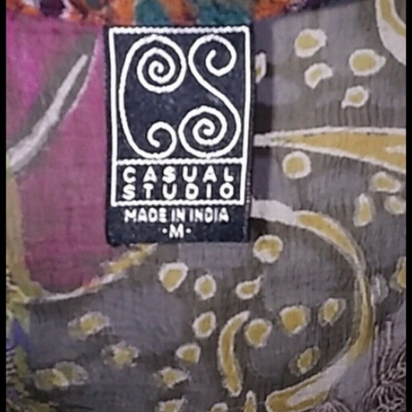 Button up blouse - Picture 2 of 4