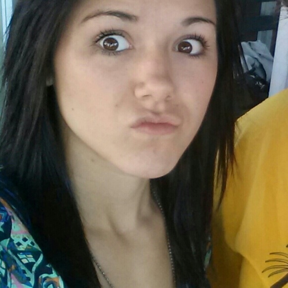 Meet your Posher, Brandi - Picture 1 of 1