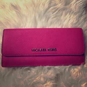Michael Kors slim continental Wallet