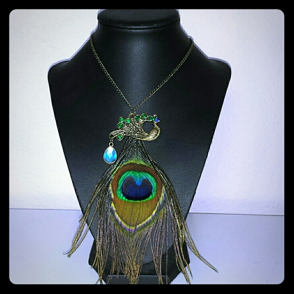 Peacock fashion necklace