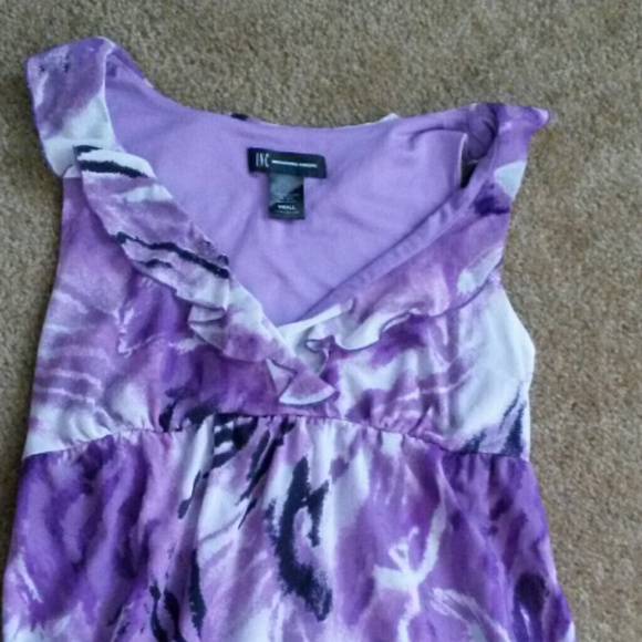 Sleeveless INC top