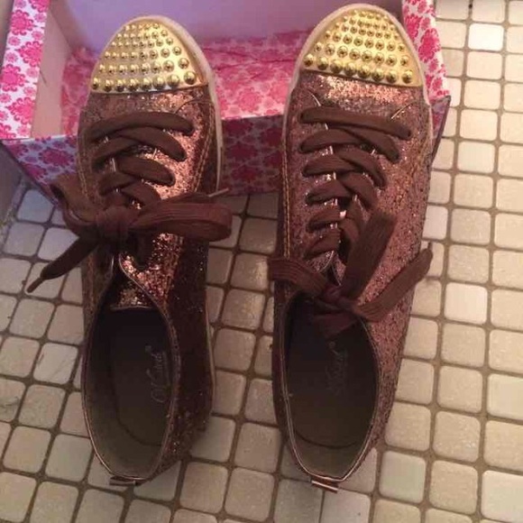 Wanted - Picture 4 of 4