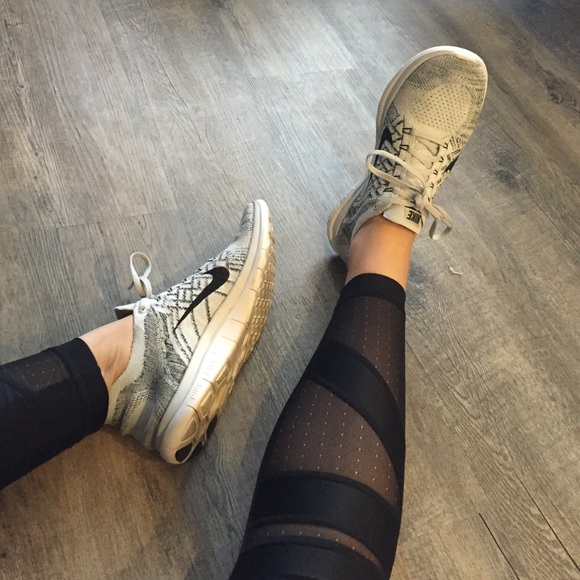 Nike Shoes - Nike flyknits