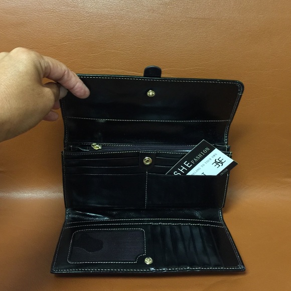 Wallet - Picture 2 of 2