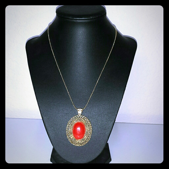 Costume jewlery