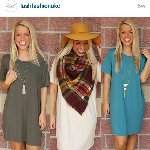 Piko short sleeve shift dress