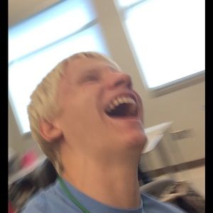 Meet your Posher, Alexis