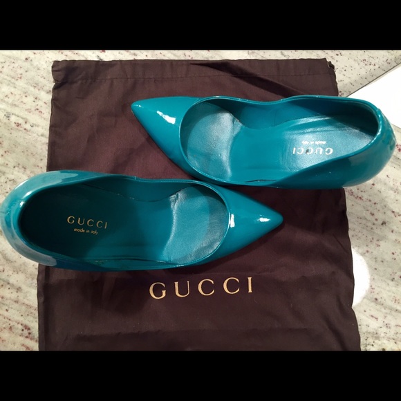 ✨Gucci shoes!✨ - Picture 2 of 4