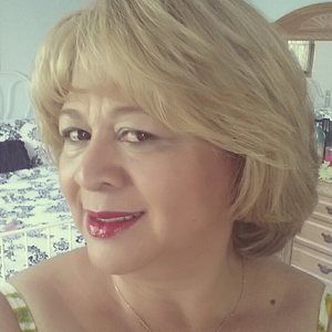 Meet your Posher, Llenefer