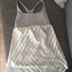 Lululemon Venus tank - small