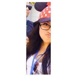 Meet your Posher, Ana