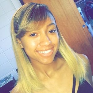 Meet your Posher, Nyla