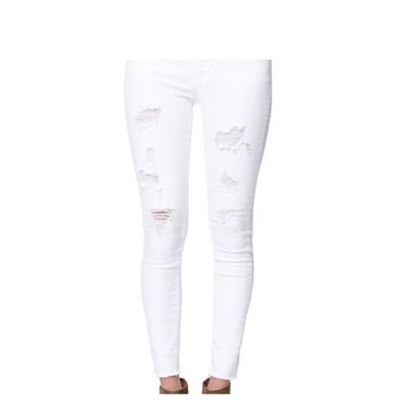 Bullhead High Rise Skinniest Jeans