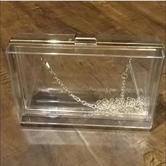 Clear Clutch