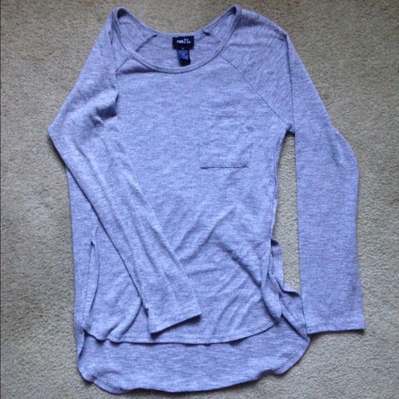 long sleeve gray top