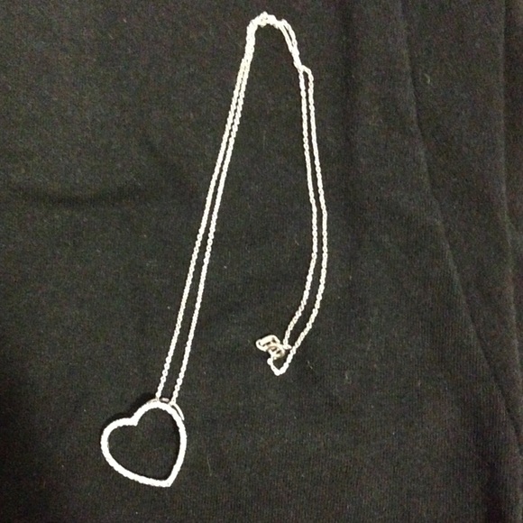 🚫SOLD🚫 Sterling Silver Heart Necklace