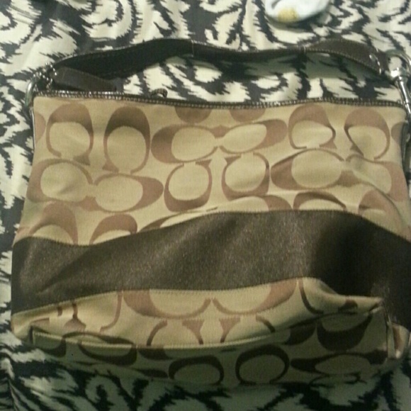 Brown shoulder bag