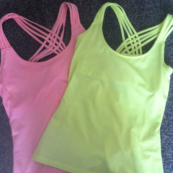 DANSKIN ACTIVEWEAR TOPS WITH BUILT IN SPORTSBRA