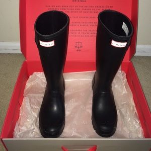 Matte Black Hunter Boots