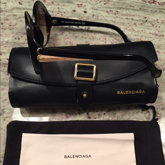 ✨Beautiful Balenciaga Sunglasses!✨