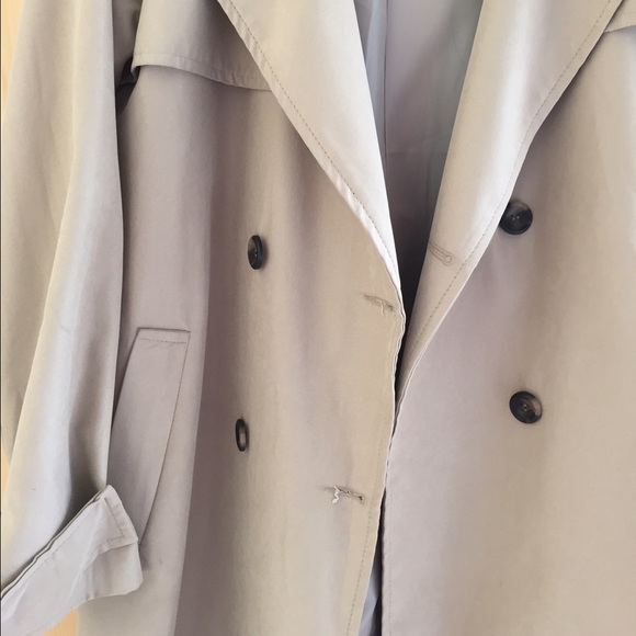 Oversized Trench Coat - Picture 3 of 8