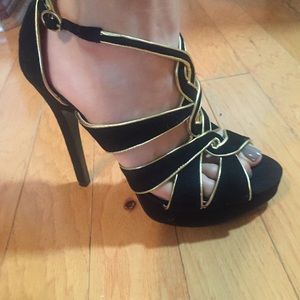 Guess ? Black suede with gold platform heels