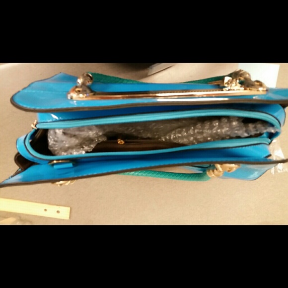 Purse - Picture 2 of 4