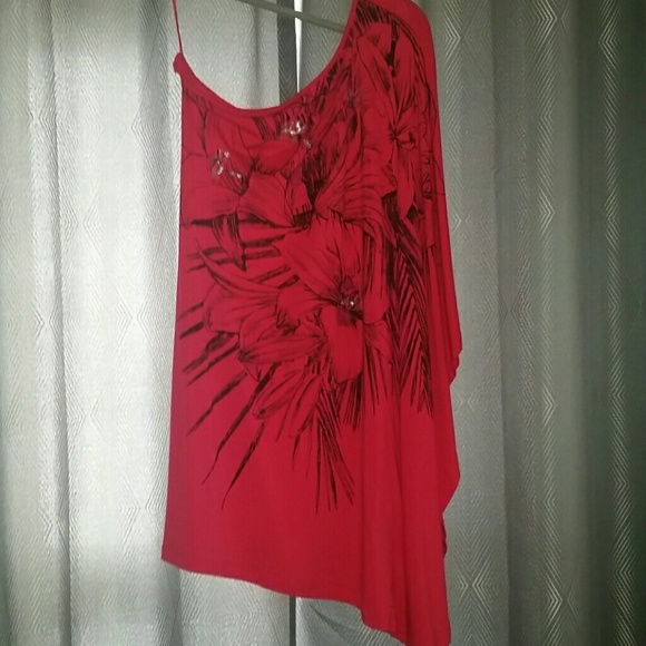 Shoulder blouse