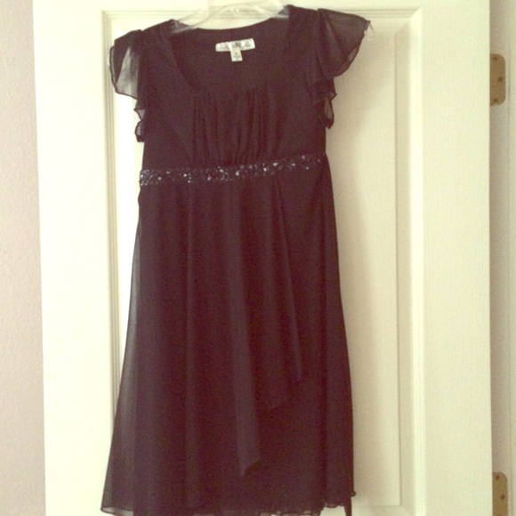 Little girls elegant dress 👗