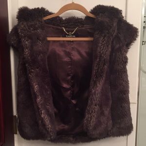 Bebe faux fur vest size medium