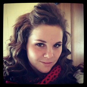 Meet your Posher, Elizabeth