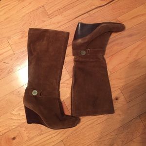 BCBG generation brown suede boots