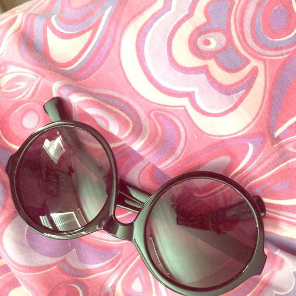 Cheap Sunglasses !!