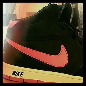 NWOT NIKES!