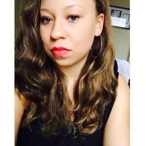 Meet your Posher, Crystal