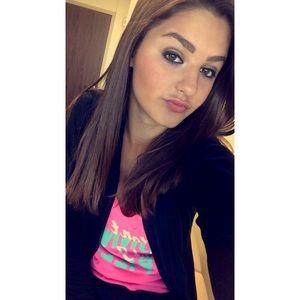 Meet your Posher, Anna