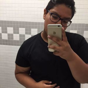 Meet your Posher, Max