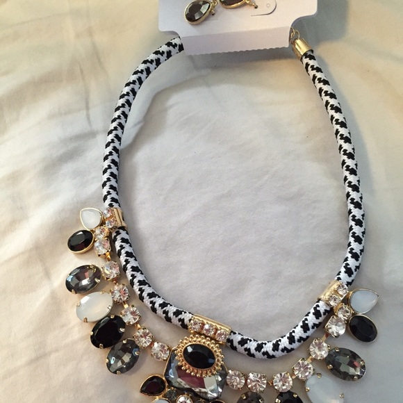 Rope Necklace - Picture 2 of 2