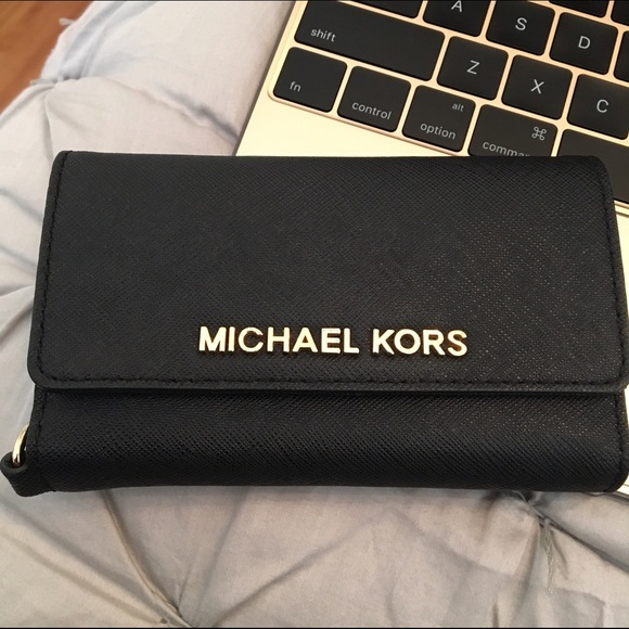 Michael Kors Accessories - Michael Kors Wallet Phone Case