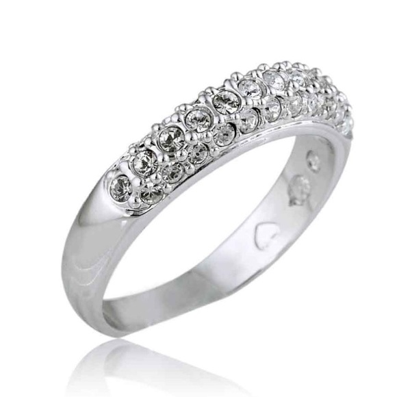 Swarovski Sparkle Ring!
