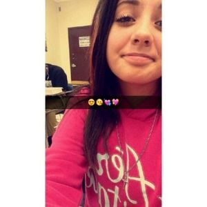 Meet your Posher, Alexis