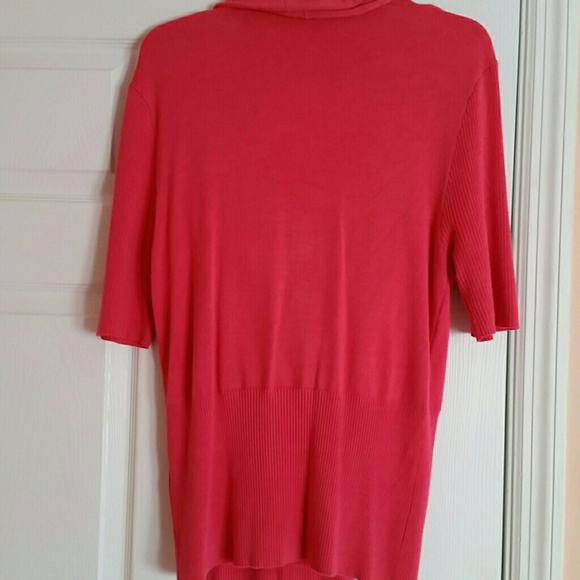 Pink top - Picture 3 of 3