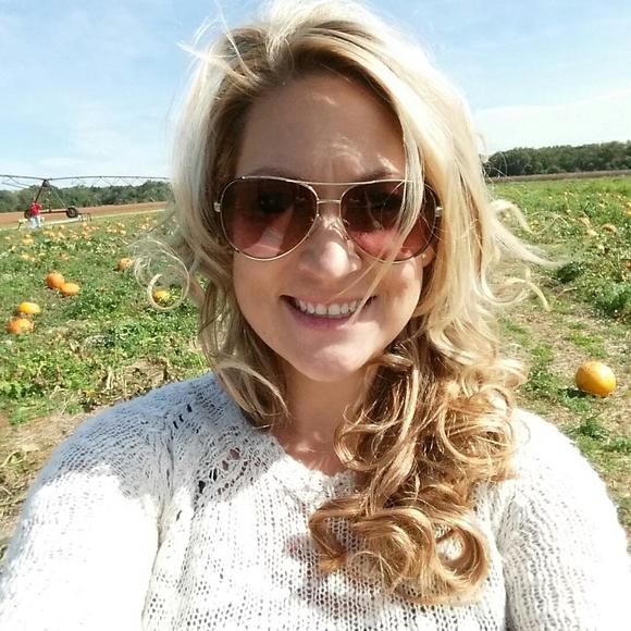 Meet your Posher, Jenny