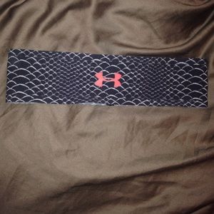 Under Armour workout headband