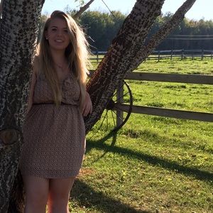 Meet your Posher, Alyssa