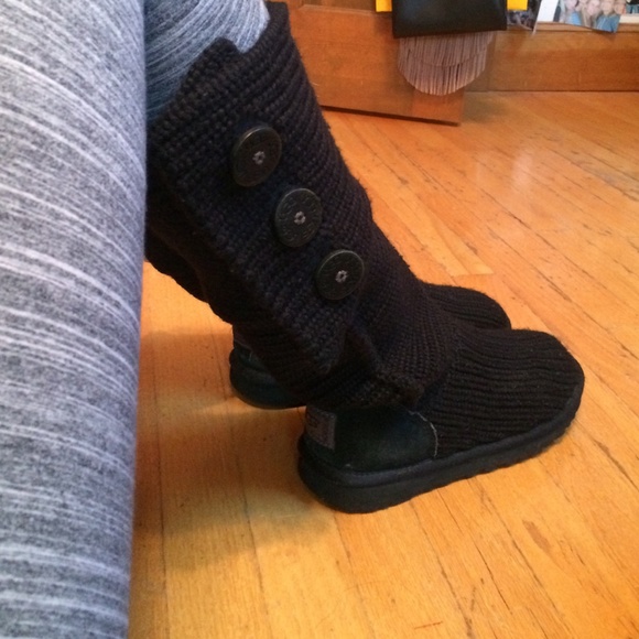 Black knit UGG boots!