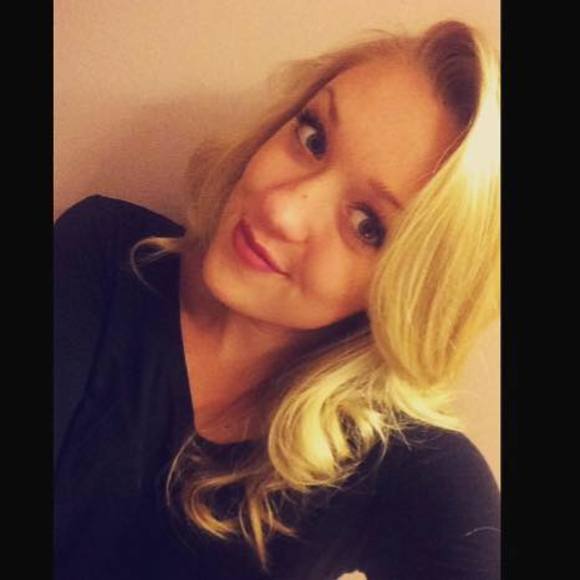 Meet your Posher, Holley - Picture 1 of 1